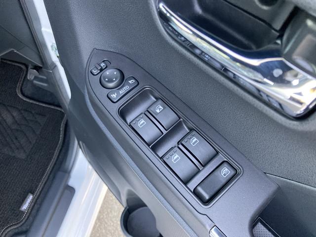 タント カスタムＸ　１４インチアルミホイール　大型エアロバンパー　フルＬＥＤヘッドランプ　オート格納式カラードドアミラー　両側パワースライドドア　キーフリーシステム　プッシュボタンスタート（18枚目）