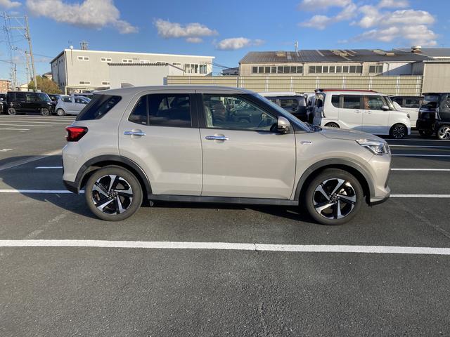 ロッキー プレミアムG HEV 17インチアルミホイール UVIRカット遮音ガラス フルLEDヘッドランプ キーフリーシステム 革巻きステアリングホイール 本革シフトノブ アクティブマルチインフォメーションメーター(5枚目)