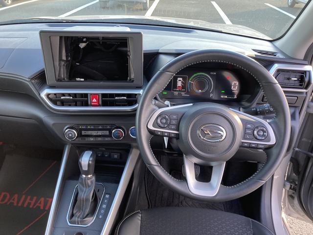 ロッキー プレミアムG HEV 17インチアルミホイール UVIRカット遮音ガラス フルLEDヘッドランプ キーフリーシステム 革巻きステアリングホイール 本革シフトノブ アクティブマルチインフォメーションメーター(16枚目)