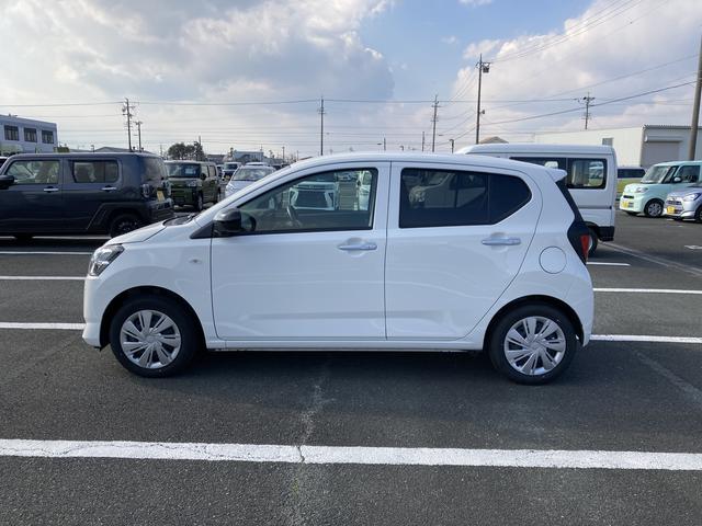 ミライース Ｘ　ＳＡＩＩＩ　１４インチフルホイールキャップ　ＬＥＤヘッドランプ　電動格納式（カラード）ドアミラー　自発光式デジタルメーターブルーイルミネーションメーター　マニュアルエアコン（ダイヤル式）　キーレスエントリー（4枚目）