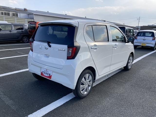 ミライース Ｘ　ＳＡＩＩＩ　１４インチフルホイールキャップ　ＬＥＤヘッドランプ　電動格納式（カラード）ドアミラー　自発光式デジタルメーターブルーイルミネーションメーター　マニュアルエアコン（ダイヤル式）　キーレスエントリー（8枚目）