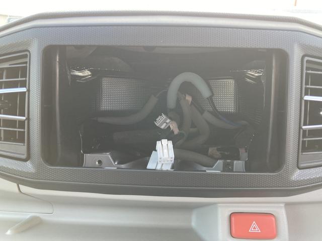 ミライース Ｘ　ＳＡＩＩＩ　１４インチフルホイールキャップ　ＬＥＤヘッドランプ　電動格納式（カラード）ドアミラー　自発光式デジタルメーターブルーイルミネーションメーター　マニュアルエアコン（ダイヤル式）　キーレスエントリー（10枚目）