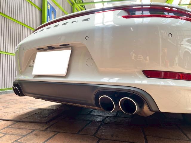 ９１１ ９１１カレラ４　カブリオレ　スポーツクロノパッケージ　パークアシスト（フロント＆リア）バックカメラ　ナビ　フロアマット　ＬＥＤドライビング・ライト　赤レザーシート（37枚目）