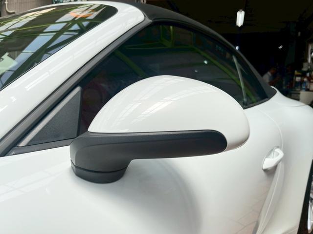 ９１１ ９１１カレラ４　カブリオレ　スポーツクロノパッケージ　パークアシスト（フロント＆リア）バックカメラ　ナビ　フロアマット　ＬＥＤドライビング・ライト　赤レザーシート（59枚目）