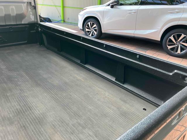 アクティトラック 　ＭＴ　マニュアル　ドライブレコーダー　ＥＴＣ　ベーシックインターナビ　ライセンスフレーム　ライセンスフレームリア・メッキタイプ　フットライト　クッションシートカバー　荷台保護パネル　リアシェード（48枚目）