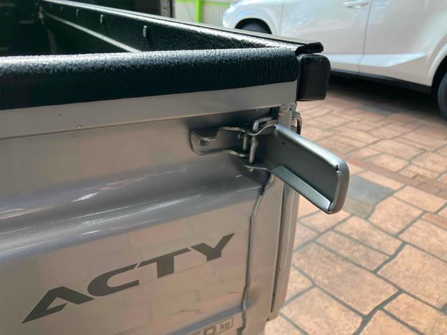 アクティトラック 　ＭＴ　マニュアル　ドライブレコーダー　ＥＴＣ　ベーシックインターナビ　ライセンスフレーム　ライセンスフレームリア・メッキタイプ　フットライト　クッションシートカバー　荷台保護パネル　リアシェード（66枚目）
