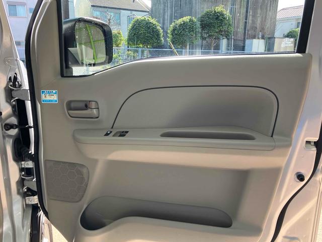 エブリイ ＰＡリミテッド　ＣＶＴ　衝突被害軽減システム　クリアランスソナー　レーンアシスト　両側スライドドア　キーレスエントリー　アイドリングストップ　オートライト　盗難防止システム　ＡＢＳ　ＥＳＣ　エアコン（8枚目）