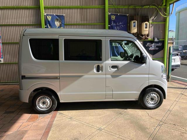 エブリイ ＰＡリミテッド　ＣＶＴ　衝突被害軽減システム　クリアランスソナー　レーンアシスト　両側スライドドア　キーレスエントリー　アイドリングストップ　オートライト　盗難防止システム　ＡＢＳ　ＥＳＣ　エアコン（13枚目）