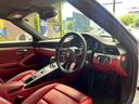 ９１１ ９１１カレラ４　カブリオレ　スポーツクロノパッケージ　パークアシスト（フロント＆リア）バックカメラ　ナビ　フロアマット　ＬＥＤドライビング・ライト　赤レザーシート（6枚目）