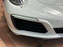 ９１１カレラ４　カブリオレ　スポーツクロノパッケージ　パークアシスト（フロント＆リア）バックカメラ　ナビ　フロアマット　ＬＥＤドライビング・ライト　赤レザーシート（12枚目）