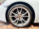 ９１１カレラ４　カブリオレ　スポーツクロノパッケージ　パークアシスト（フロント＆リア）バックカメラ　ナビ　フロアマット　ＬＥＤドライビング・ライト　赤レザーシート（48枚目）
