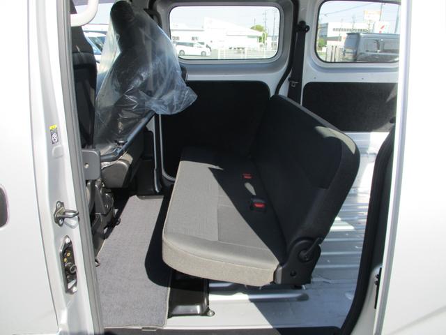 ＮＶ２００バネットバン ＶＸ　５ドア　４ＡＴ　２ＷＤ　Ｗエアバック　ＡＢＳ　キーレス　ラジオデッキ　エアコン　パワステ　パワーウインドウ　ＥＴＣ（16枚目）