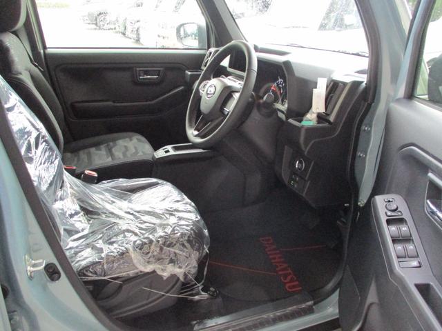 タフト Ｇ　クロムベンチャー　５ドア　ＣＶＴ　プッシュスタート　スマアシ　ＬＥＤヘッドランプ・フォグランプ　ＳＲＳエアバック　リアカメラ　電動パーキングブレーキ　スカイフィィールトップ　シートヒーター（10枚目）