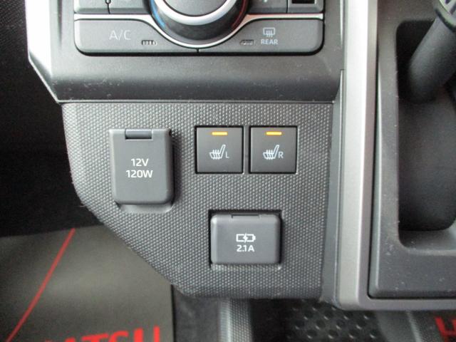 タフト Ｇ　クロムベンチャー　５ドア　ＣＶＴ　プッシュスタート　スマアシ　ＬＥＤヘッドランプ・フォグランプ　ＳＲＳエアバック　リアカメラ　電動パーキングブレーキ　スカイフィィールトップ　シートヒーター（28枚目）