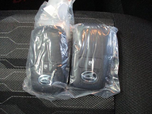 タフト Ｇ　クロムベンチャー　５ドア　ＣＶＴ　プッシュスタート　スマアシ　ＬＥＤヘッドランプ・フォグランプ　ＳＲＳエアバック　リアカメラ　電動パーキングブレーキ　スカイフィィールトップ　シートヒーター（46枚目）