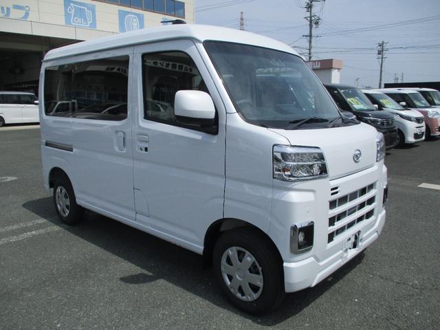 ハイゼットカーゴ クルーズターボ　５ドア　ＣＶＴ　ターボ　２ＷＤ　プッシュスタート　ＬＥＤヘッドランプ・フォグランプ　ＡＢＳ　Ｗエアバック　スマアシ　コーナーセンサー前後　両側スライドドア　９インチスマホ連携ディスプレイオーディオ（3枚目）