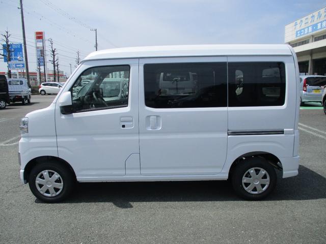 ハイゼットカーゴ クルーズターボ　５ドア　ＣＶＴ　ターボ　２ＷＤ　プッシュスタート　ＬＥＤヘッドランプ・フォグランプ　ＡＢＳ　Ｗエアバック　スマアシ　コーナーセンサー前後　両側スライドドア　９インチスマホ連携ディスプレイオーディオ（8枚目）