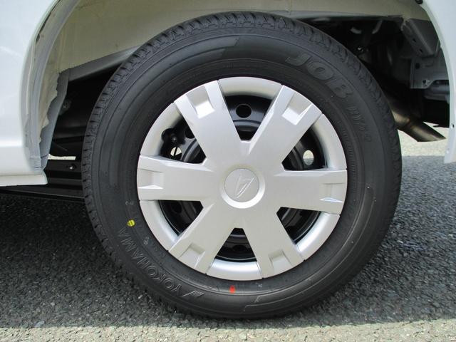 ハイゼットカーゴ クルーズターボ　５ドア　ＣＶＴ　ターボ　２ＷＤ　プッシュスタート　ＬＥＤヘッドランプ・フォグランプ　ＡＢＳ　Ｗエアバック　スマアシ　コーナーセンサー前後　両側スライドドア　９インチスマホ連携ディスプレイオーディオ（9枚目）