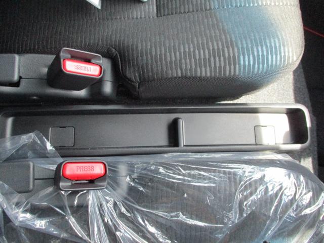 ハイゼットカーゴ クルーズターボ　５ドア　ＣＶＴ　ターボ　２ＷＤ　プッシュスタート　ＬＥＤヘッドランプ・フォグランプ　ＡＢＳ　Ｗエアバック　スマアシ　コーナーセンサー前後　両側スライドドア　９インチスマホ連携ディスプレイオーディオ（35枚目）