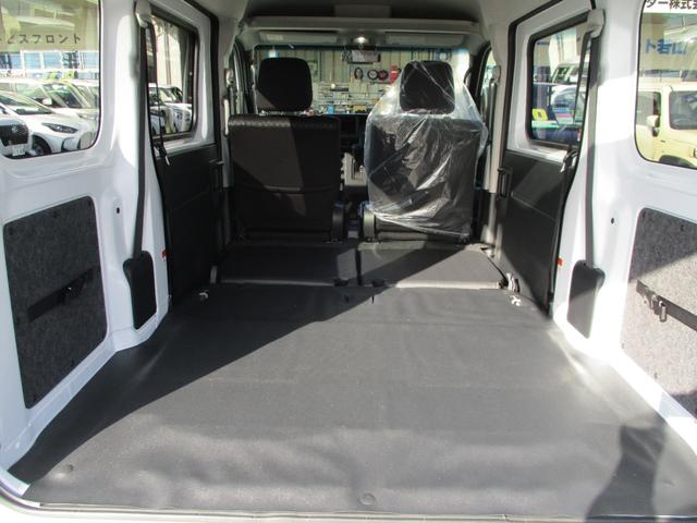 ハイゼットカーゴ クルーズ　５ドア　ＣＶＴ　２ＷＤ　プッシュスタート　ＬＥＤヘッドランプ・フォグランプ　スマアシ　コーナーセンサー前後　スライドドアイージークローザー　カラーパック　オーディオレス（13枚目）