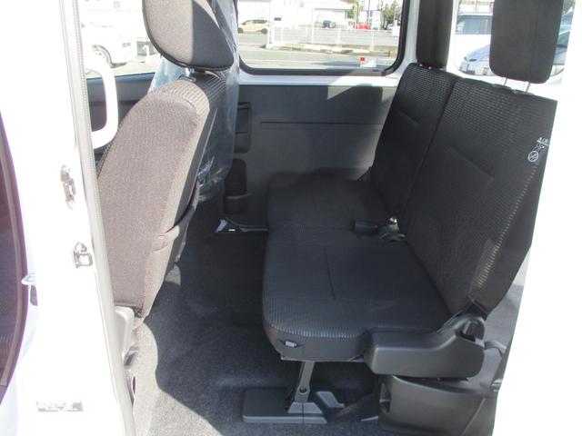 ハイゼットカーゴ クルーズ　５ドア　ＣＶＴ　２ＷＤ　プッシュスタート　ＬＥＤヘッドランプ・フォグランプ　スマアシ　コーナーセンサー前後　スライドドアイージークローザー　カラーパック　オーディオレス（15枚目）