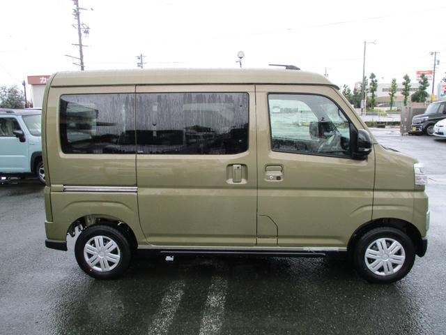 アトレー ＲＳ　５ドア　ＣＶＴ　ターボ　スマアシ　プッシュスタート　両側パワースライドドア　ＬＥＤヘッドランプ・フォグランプ　コーナーセンサー前後　９インチスマホ連携ディスプレイオーディオ　リアカメラ（4枚目）