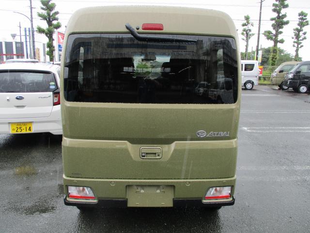 アトレー ＲＳ　５ドア　ＣＶＴ　ターボ　スマアシ　プッシュスタート　両側パワースライドドア　ＬＥＤヘッドランプ・フォグランプ　コーナーセンサー前後　９インチスマホ連携ディスプレイオーディオ　リアカメラ（6枚目）