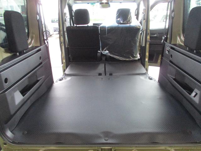 アトレー ＲＳ　５ドア　ＣＶＴ　ターボ　スマアシ　プッシュスタート　両側パワースライドドア　ＬＥＤヘッドランプ・フォグランプ　コーナーセンサー前後　９インチスマホ連携ディスプレイオーディオ　リアカメラ（16枚目）