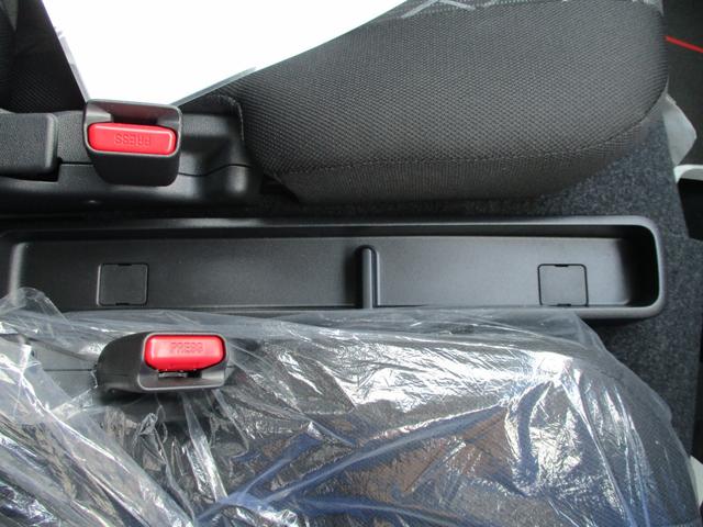 アトレー ＲＳ　５ドア　ＣＶＴ　ターボ　スマアシ　プッシュスタート　両側パワースライドドア　ＬＥＤヘッドランプ・フォグランプ　コーナーセンサー前後　リアカメラ（32枚目）