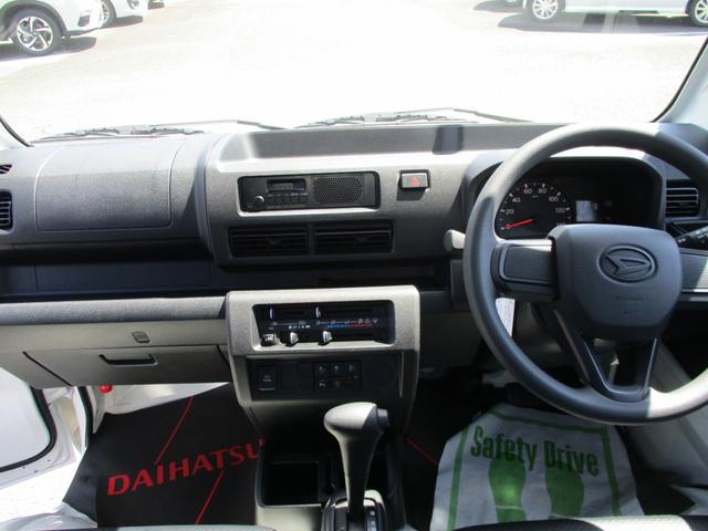 ハイゼットトラック スタンダード　２ドア　ＣＶＴ　２ＷＤ　エアコン　パワステ　ＡＢＳ　Ｗエアバック　スマアシ　ラジオデッキ　コーナーセンサー（13枚目）