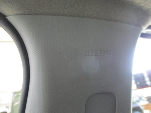 フロンクス ベースグレード 5ドア 6AT 1.5L プッシュスタート LEDヘッドランプ SRSエアバック 衝突被害軽減装置 全方位モニター付きメモリーナビ 2トーンルーフ(41枚目)