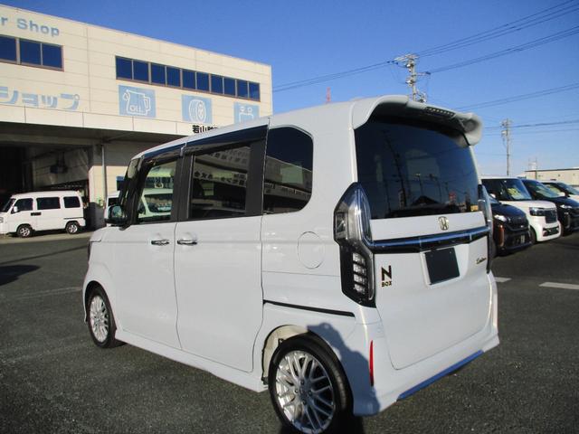 N-BOXカスタム Lターボ 5ドア CVT ターボ プッシュスタート 両側パワースライドドア ホンダセンシング LEDヘッド・フォグランプ 8インチナビ ETC2.0 ドラレコ前後 コーナーセンサー(7枚目)