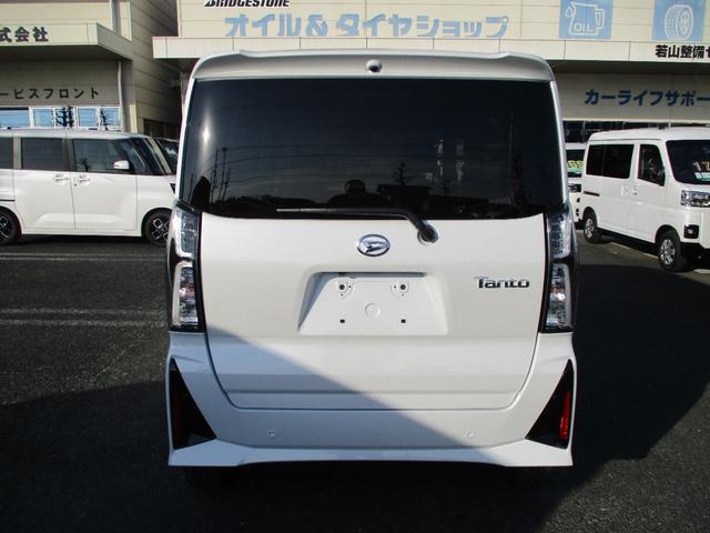 タント カスタムＲＳリミテッド　５ドア　ＣＶＴ　ターボ　プッシュスタート　スマアシ　ＳＲＳエアバック　ＬＥＤヘッドランプ・フォグランプ　両側パワースライドドア　スマートクルーズパック　９インチスマホ連携ディスプレイオーディオ（6枚目）