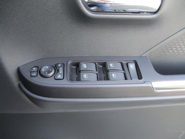 タント カスタムＲＳリミテッド　５ドア　ＣＶＴ　ターボ　プッシュスタート　スマアシ　ＳＲＳエアバック　ＬＥＤヘッドランプ・フォグランプ　両側パワースライドドア　スマートクルーズパック　９インチスマホ連携ディスプレイオーディオ（31枚目）