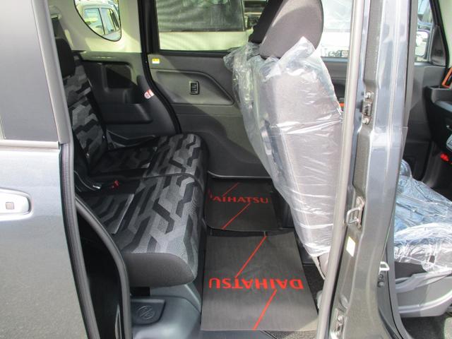 タント ファンクロスターボリミテッド　５ドア　ＣＶＴ　プッシュスタート　両側パワースライドドア　ＬＥＤヘッドランプ・フォグランプ　スマアシ　ＳＲＳエアバック　コーナーセンサー　９インチスマホ連携ディスプレイオーディオ　リアカメラ　ＥＴＣ（12枚目）