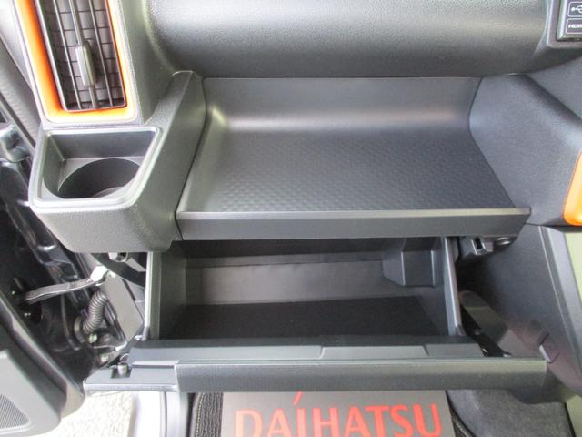 タント ファンクロスターボリミテッド　５ドア　ＣＶＴ　プッシュスタート　両側パワースライドドア　ＬＥＤヘッドランプ・フォグランプ　スマアシ　ＳＲＳエアバック　コーナーセンサー　９インチスマホ連携ディスプレイオーディオ　リアカメラ　ＥＴＣ（23枚目）