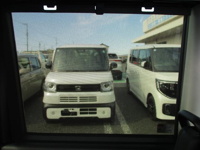 タント ファンクロスターボリミテッド　５ドア　ＣＶＴ　プッシュスタート　両側パワースライドドア　ＬＥＤヘッドランプ・フォグランプ　スマアシ　ＳＲＳエアバック　コーナーセンサー　９インチスマホ連携ディスプレイオーディオ　リアカメラ　ＥＴＣ（25枚目）