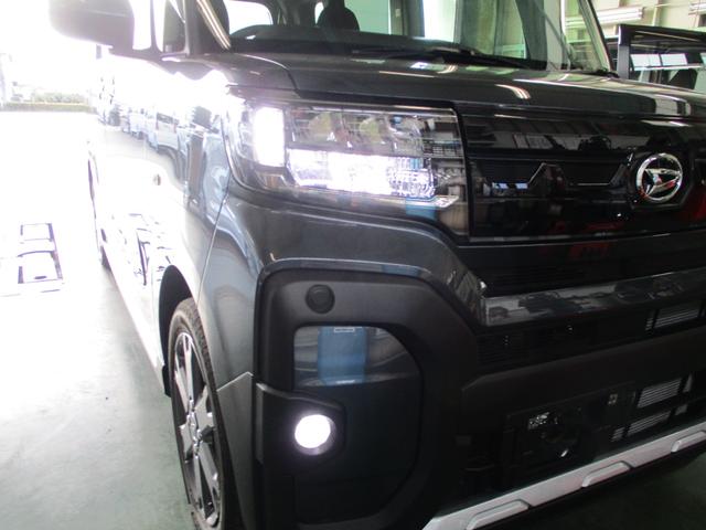 タント ファンクロスターボリミテッド　５ドア　ＣＶＴ　プッシュスタート　両側パワースライドドア　ＬＥＤヘッドランプ・フォグランプ　スマアシ　ＳＲＳエアバック　コーナーセンサー　９インチスマホ連携ディスプレイオーディオ　リアカメラ　ＥＴＣ（42枚目）