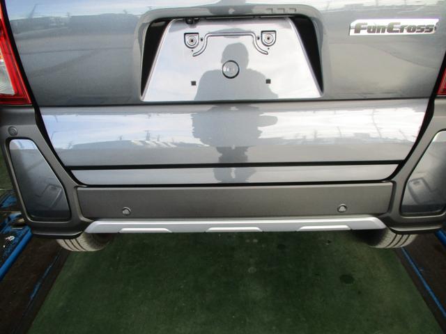 タント ファンクロスターボリミテッド　５ドア　ＣＶＴ　プッシュスタート　両側パワースライドドア　ＬＥＤヘッドランプ・フォグランプ　スマアシ　ＳＲＳエアバック　コーナーセンサー　９インチスマホ連携ディスプレイオーディオ　リアカメラ　ＥＴＣ（47枚目）