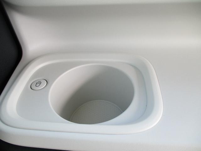 ムーヴキャンバス ストライプスG 5ドア CVT プッシュスタート 両側パワースライドドア スマアシ SRSエアバック LEDヘッドランプ・フォグランプ リアカメラ 置きラクボックス 前後コーナーセンサー(32枚目)