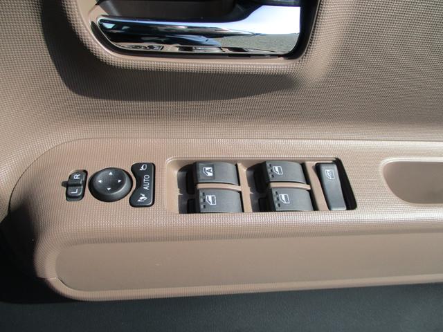 ムーヴキャンバス セオリーG 5ドア CVT プッシュスタート 両側パワースライドドア スマアシ SRSエアバック LEDヘッドランプ・フォグランプ 置きラクボックス 前後コーナーセンサー 9インチスマホ連携ディスプレイオーディオ(32枚目)