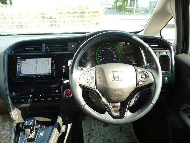 シャトル ハイブリッドＺ　ホンダセンシング　ワンオーナー　純正ナビ　フルセグＴＶ　バックカメラ　Ｂｌｕｅｔｏｏｔｈ　ＤＶＤ再生　ＬＥＤヘッド＆フォグ　ＥＴＣ　ＨｏｎｄａＳＥＮＳＩＮＧ　コンフォートビューＰＫＧ　取説　保証書　ナビ取説　スペアキー（16枚目）