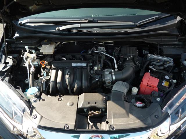 シャトル ハイブリッドＺ　ホンダセンシング　ワンオーナー　純正ナビ　フルセグＴＶ　バックカメラ　Ｂｌｕｅｔｏｏｔｈ　ＤＶＤ再生　ＬＥＤヘッド＆フォグ　ＥＴＣ　ＨｏｎｄａＳＥＮＳＩＮＧ　コンフォートビューＰＫＧ　取説　保証書　ナビ取説　スペアキー（18枚目）