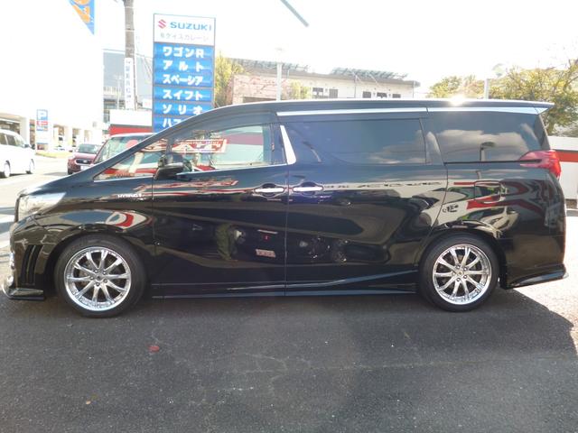 アルファードハイブリッド エグゼクティブラウンジ　ワンオーナー　禁煙車　サーンルーフ　ＷＡＬＤエアロ　ＷＯＲＫ１９インチＡＷ　ＪＢＬサウンド　リヤシートエンターテインメント　シートヒーター　パノラミックビューモニター　プリクラッシュセーフティシステム（6枚目）