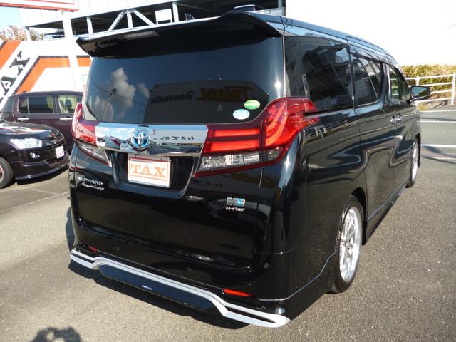 アルファードハイブリッド エグゼクティブラウンジ　ワンオーナー　禁煙車　サーンルーフ　ＷＡＬＤエアロ　ＷＯＲＫ１９インチＡＷ　ＪＢＬサウンド　リヤシートエンターテインメント　シートヒーター　パノラミックビューモニター　プリクラッシュセーフティシステム（9枚目）