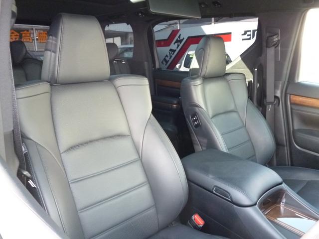 アルファードハイブリッド エグゼクティブラウンジ　ワンオーナー　禁煙車　サーンルーフ　ＷＡＬＤエアロ　ＷＯＲＫ１９インチＡＷ　ＪＢＬサウンド　リヤシートエンターテインメント　シートヒーター　パノラミックビューモニター　プリクラッシュセーフティシステム（14枚目）