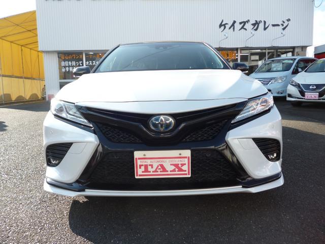 カムリ ＷＳレザーパッケージ　ワンオーナー　ＴＲＤエアロ＆マフラー　純正１８インチアルミ　パノラマムーンルーフ　メーカーナビ　フルセグＴＶ　ブラインドスポットモニター　ＪＢＬプレミアムサウンドシステム　ＤＶＤ再生可　シートヒーター（3枚目）