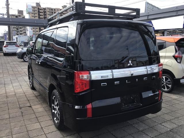 デリカＤ：５ アーバンギア　Ｇ　パワーパッケージ　／車検整備付／純正１１型ナビゲーション／リヤフリップダウンモニター／マルチアラウンドモニター／純正ヘビーデューティキャリア／両側パワースライドドア／パワーバックドア／希少なアーバンギア／人気の黒／（7枚目）