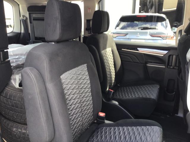 デリカＤ：５ アーバンギア　Ｇ　パワーパッケージ　／車検整備付／純正１１型ナビゲーション／リヤフリップダウンモニター／マルチアラウンドモニター／純正ヘビーデューティキャリア／両側パワースライドドア／パワーバックドア／希少なアーバンギア／人気の黒／（39枚目）