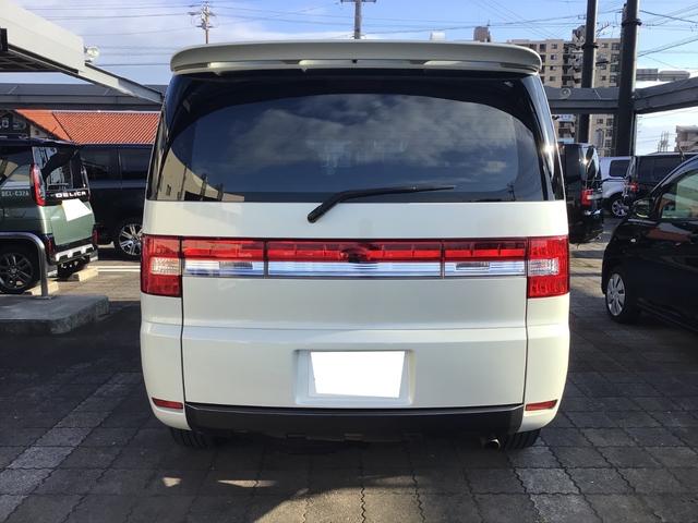 デリカＤ：５ Ｇ　パワーパッケージ　／４ＷＤ／社外ナビゲーション／フルセグ／Ｂｌｕｅｔｏｏｔｈ　ａｕｄｉｏ／両側パワースライドドア／クルーズコントロール／ＨＩＤヘッドライト／リヤデフレクター／ワンオーナー車／人気のパールホワイト／（6枚目）